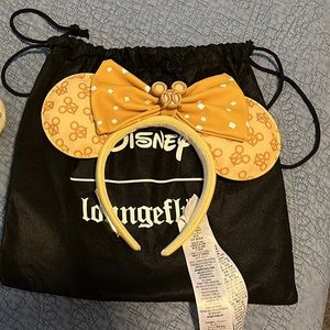 Loungefly Mickey Pretzel Ears